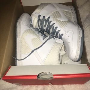 Women’s Nike Tennis shoes